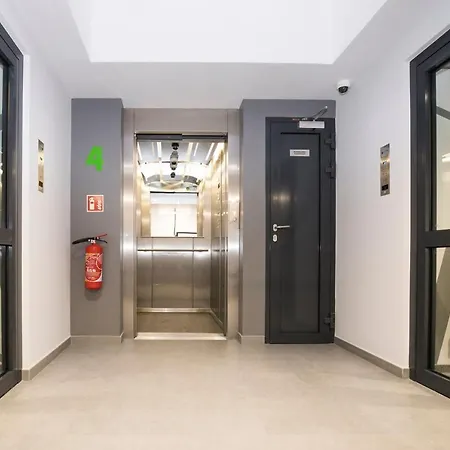 My 1st Place Aparthotel Poznan