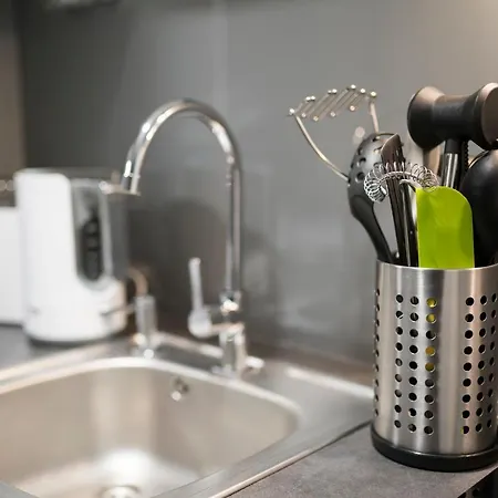 My 1st Place Aparthotel