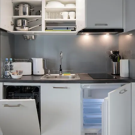 Aparthotel My 1st Place *