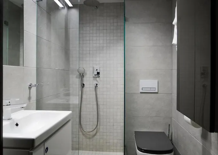 My 1st Place Lägenhetshotell Poznań